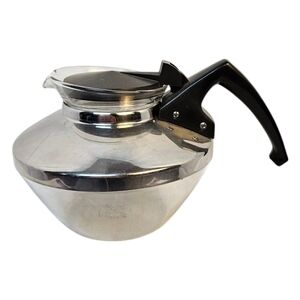 Vintage Pyrex Teapot Carafe Teamakers Inc.